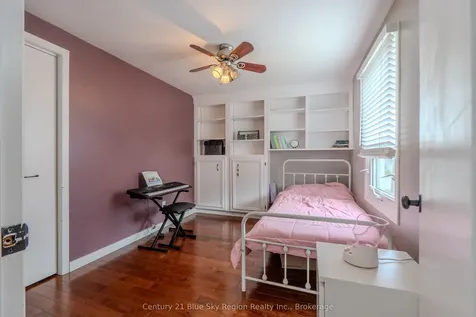 25 Rowe Avenue North Bay ON P1A 1W8