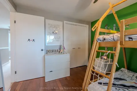 25 Rowe Avenue North Bay ON P1A 1W8