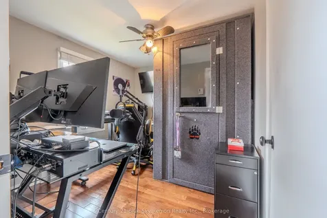 25 Rowe Avenue North Bay ON P1A 1W8