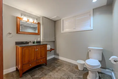 25 Rowe Avenue North Bay ON P1A 1W8