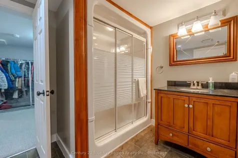 25 Rowe Avenue North Bay ON P1A 1W8
