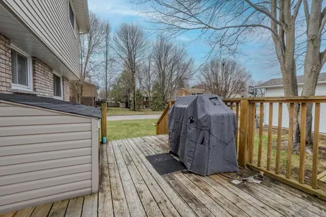 25 Rowe Avenue North Bay ON P1A 1W8