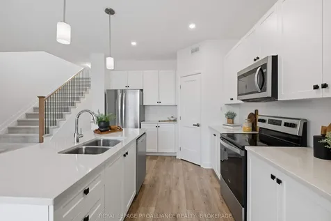 332 Buckthorn Drive Kingston ON K7P 0S1