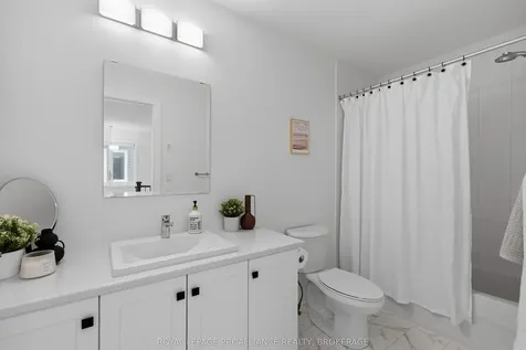 332 Buckthorn Drive Kingston ON K7P 0S1