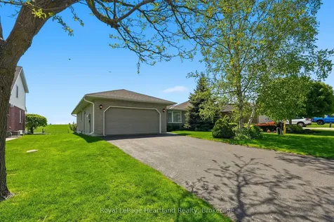 580 Maple Avenue N North Perth ON N4W 3G5