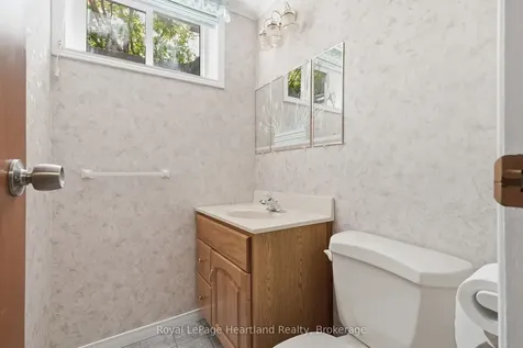 580 Maple Avenue N North Perth ON N4W 3G5