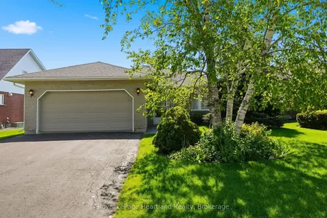 580 Maple Avenue N North Perth ON N4W 3G5
