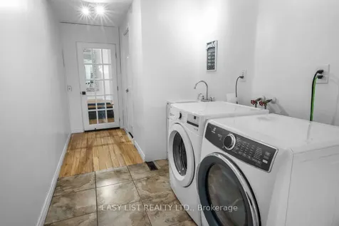 38 Fernwood Terrace Welland ON L3C 2R8