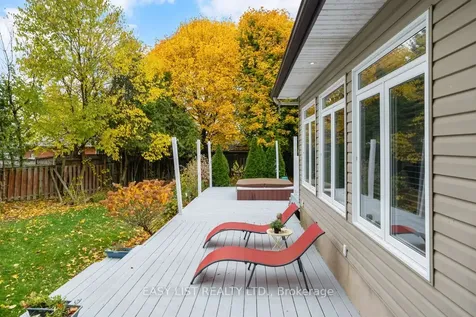38 Fernwood Terrace Welland ON L3C 2R8