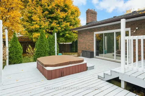 38 Fernwood Terrace Welland ON L3C 2R8