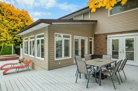 38 Fernwood Terrace Welland ON L3C 2R8