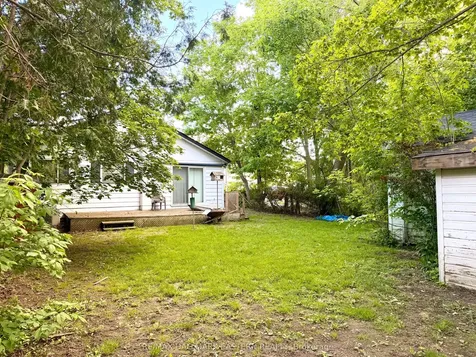2 George Street E Kawartha Lakes ON K9V 1W1