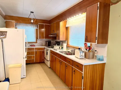 2 George Street E Kawartha Lakes ON K9V 1W1