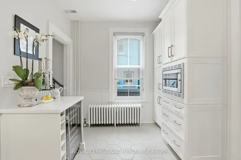 176 James Street St. Catharines ON L2R 5C5