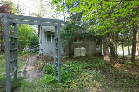 1004 Bellwood Lane Lake Of Bays ON P0B 1A0