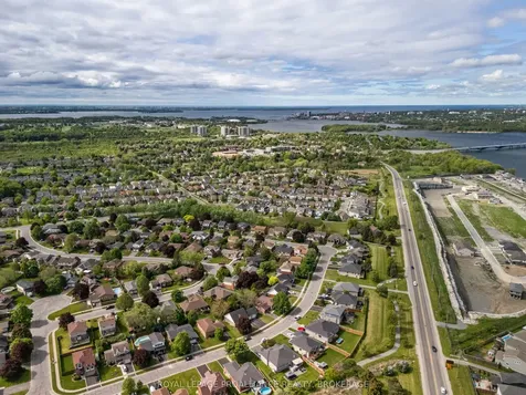 151 Greenlees Drive Kingston ON K7K 6P6