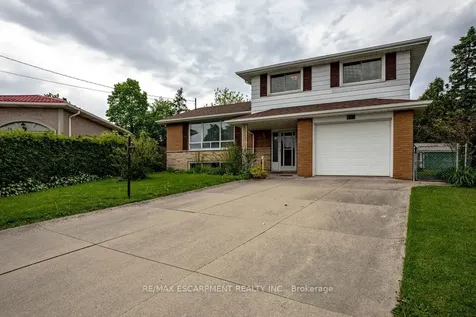 134 Greeningdon Drive Hamilton ON L9A 3A9