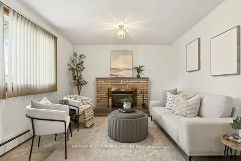 134 Greeningdon Drive Hamilton ON L9A 3A9