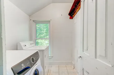 176 Ann Street Ingersoll ON N5C 2G6