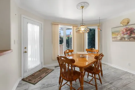 377 Briarwood Drive Kingston ON K7M 7V2