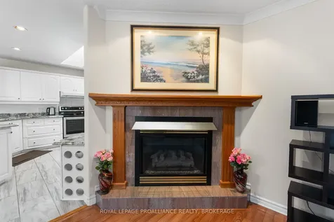 377 Briarwood Drive Kingston ON K7M 7V2