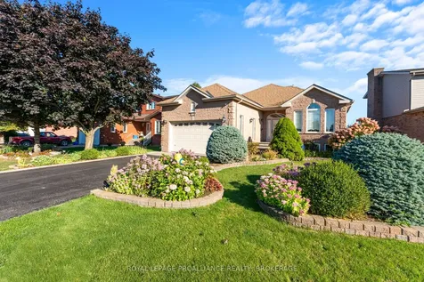 377 Briarwood Drive Kingston ON K7M 7V2