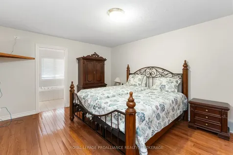 377 Briarwood Drive Kingston ON K7M 7V2