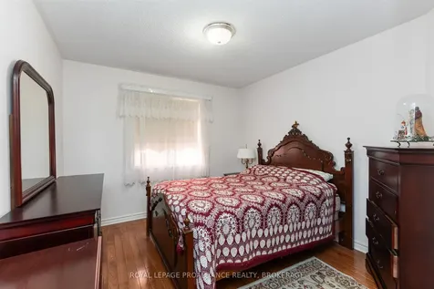 377 Briarwood Drive Kingston ON K7M 7V2