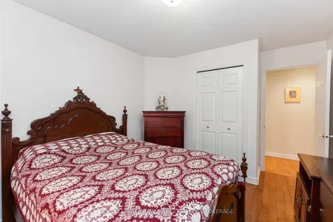 377 Briarwood Drive Kingston ON K7M 7V2
