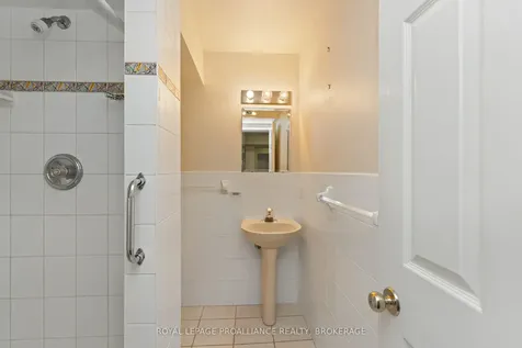 377 Briarwood Drive Kingston ON K7M 7V2