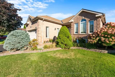 377 Briarwood Drive Kingston ON K7M 7V2