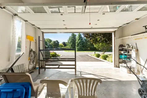 377 Briarwood Drive Kingston ON K7M 7V2