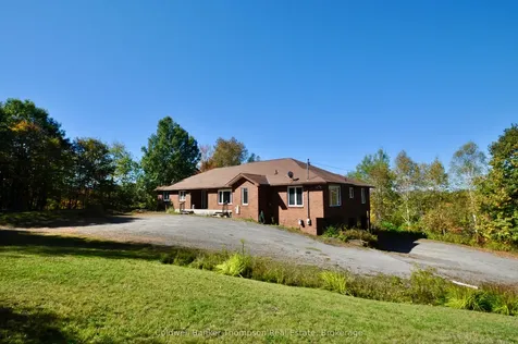 625 Bayshore Boulevard Huntsville ON P1H 1Z1