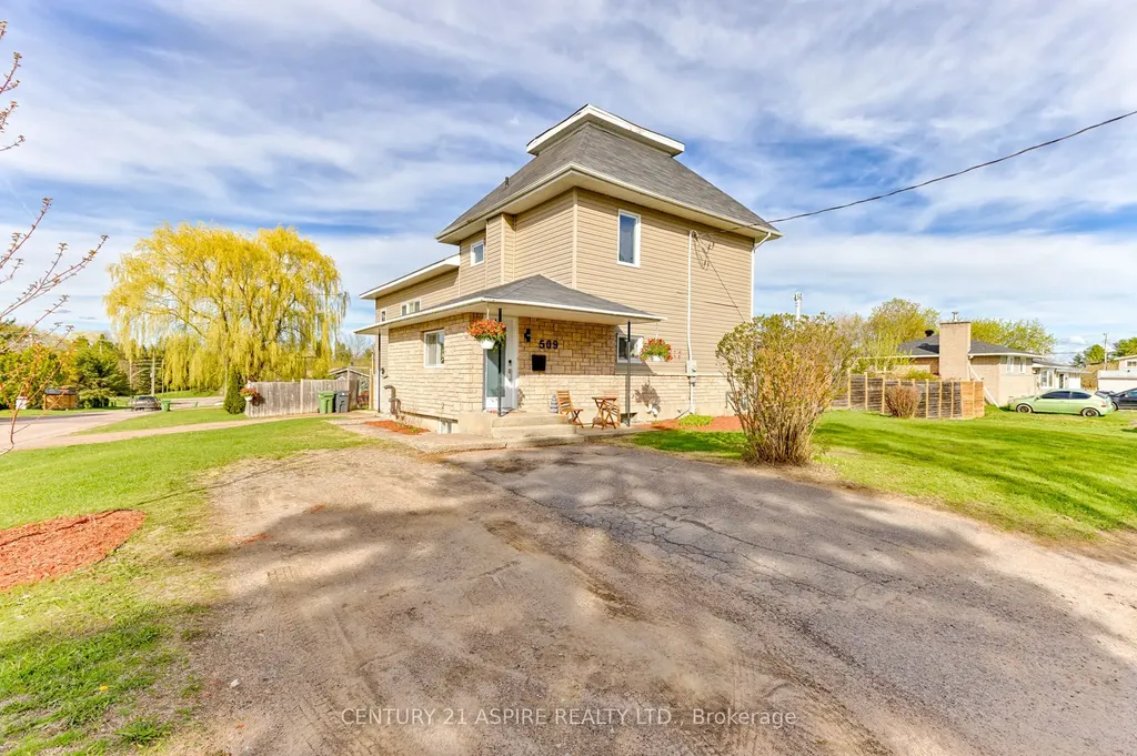 509 Roy Street E Laurentian Valley ON K8A 6R1