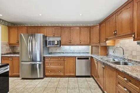 590 8 Highway Hamilton ON L8G 5G4