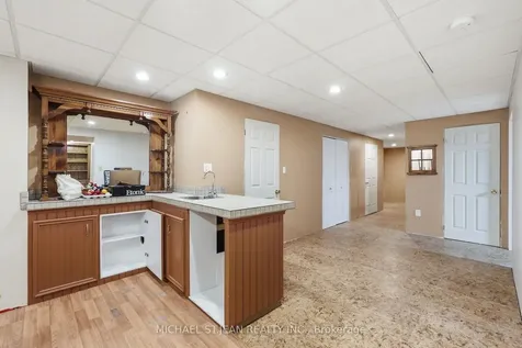 590 8 Highway Hamilton ON L8G 5G4