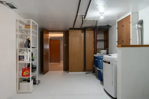 141 Rothsay Avenue Hamilton ON L8M 3G5
