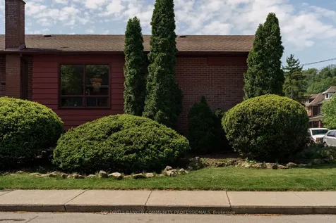 141 Rothsay Avenue Hamilton ON L8M 3G5