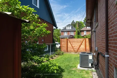 141 Rothsay Avenue Hamilton ON L8M 3G5