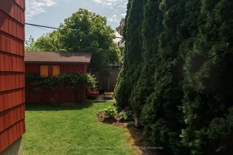 141 Rothsay Avenue Hamilton ON L8M 3G5