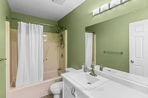 2512 8th Avenue A N/a E Owen Sound ON N4K 6W5