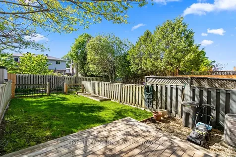 2512 8th Avenue A N/a E Owen Sound ON N4K 6W5