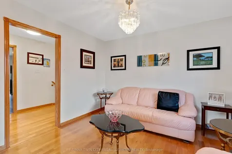 77 Mctague Drive Cambridge ON N1T 1L7
