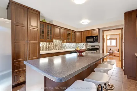 77 Mctague Drive Cambridge ON N1T 1L7