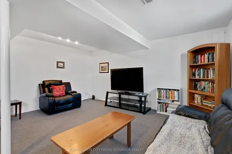 77 Mctague Drive Cambridge ON N1T 1L7