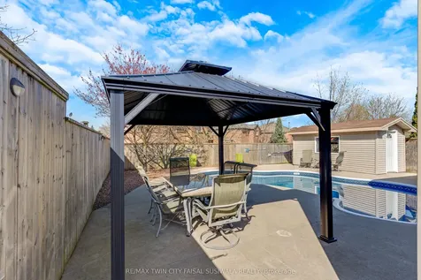77 Mctague Drive Cambridge ON N1T 1L7