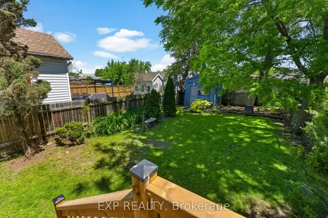 28 Grantham Avenue St. Catharines ON L2P 3B4