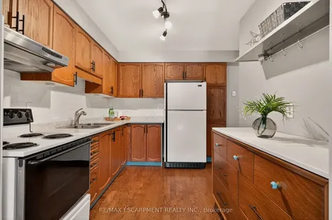 1675 Upper Gage Avenue Hamilton ON L8W 3R8