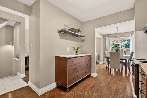 1675 Upper Gage Avenue Hamilton ON L8W 3R8