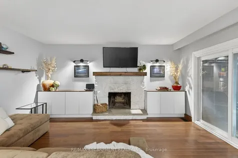 31 Maynard Street Hamilton ON L9B 1R9
